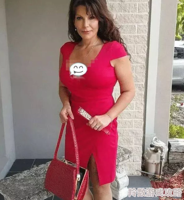 欧美老熟妇又粗又大他们展现了自信与魅力，鼓励我们接受自己的身体，追求健康和快乐的生活方式