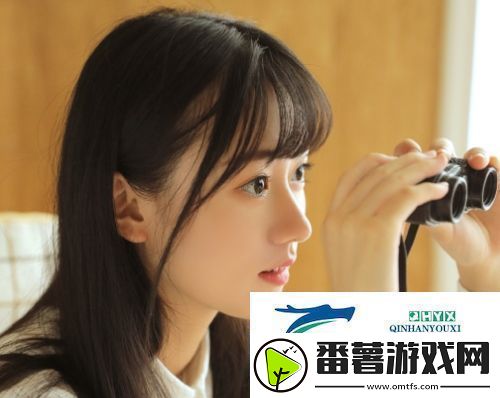 几个装修工人把我压在茶几太离谱友：画面感笑疯了！