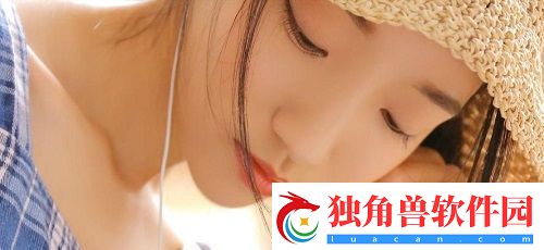 私人家庭影院3355：通过高科技设备和巧妙的室内布局-为用户带来了无与伦比的视听盛宴