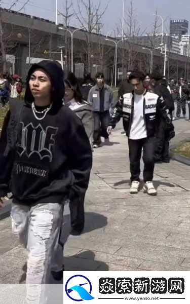 RAPPER一姐潮水