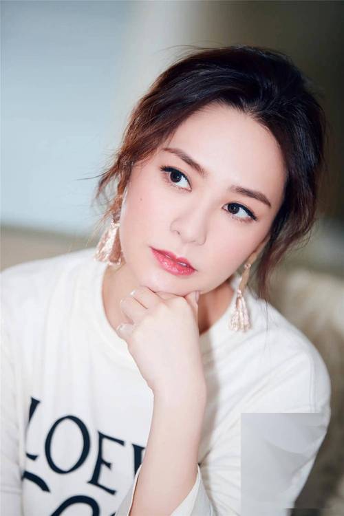 阿娇大尺度吃奶未删减版——女神私密**珍藏集,不可错过的视觉盛宴