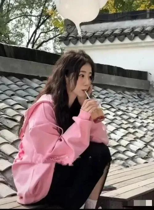 张津瑜吕总的视频七段:七段引人入胜的视频,带你领略不一样的精彩