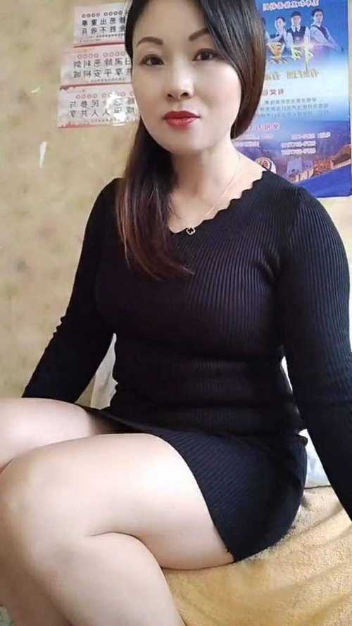 四川少妇BBw搡BBBB槡BBBB：探索城市生活的独特风味