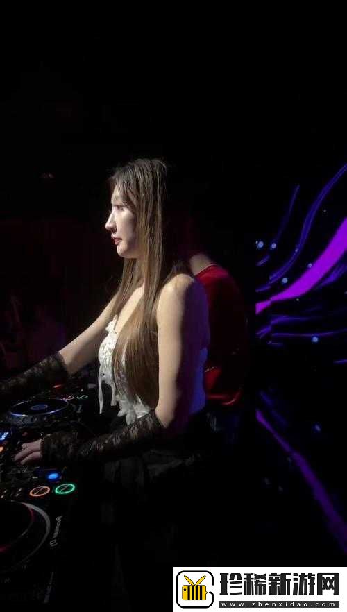酒吧里-DJ-给我避孕套是什么意思：背后的缘由引人深思