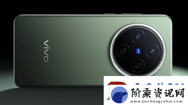 2024旗舰智能手机争霸-华为Mate70-RS、vivo-X200-Pro与iPhone-16谁领风骚