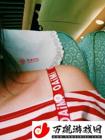 探寻欧美大妈啦啦啦啦啦啦歌曲热潮背后的文化现象