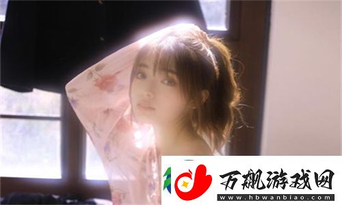 一边下奶一吃敷面膜视频