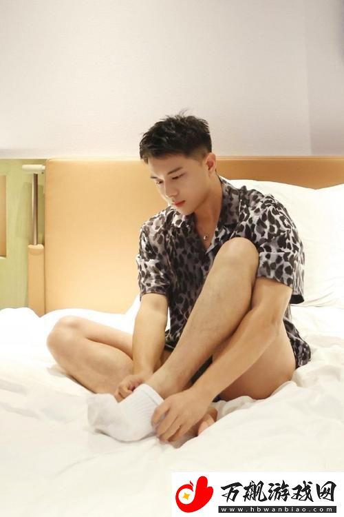 科技狂潮里的“肌”情演绎：Gary体育生引爆热议