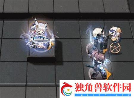 明日方舟白面鸮抚云间皮肤怎么样