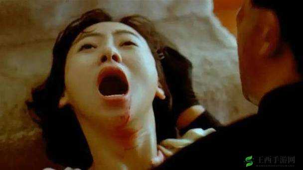 Julia 爆乳无码 AV 一区二区：成人影片中的经典之作
