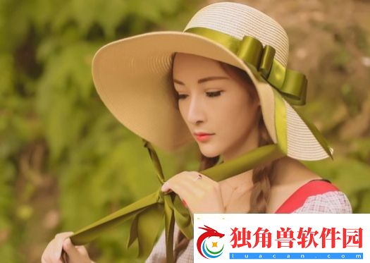蜜丝婷大草莓和小草莓对比：从成分到效果-全方位解析-揭示最适合的选择！