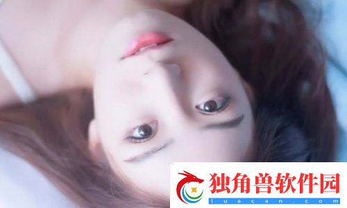 ysl热门蜜桃色：打造精致迷人妆容