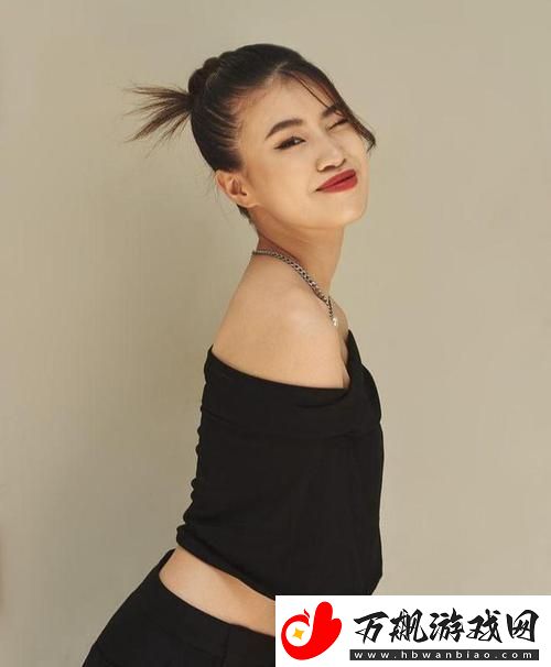 越南女Rapper-Diss-网友：才华横溢-颠覆传统！