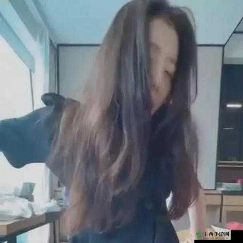 张律渝和吕总落地窗：一段不为人知的故事