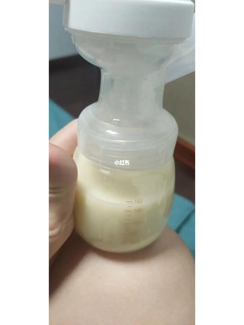 一边下奶一吃敷面膜视频60分钟最新动态，用户热议：