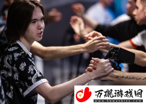 17岁俄国毛孩-CSGO界的狂澜巨兽：讽刺背后谁在突破极限