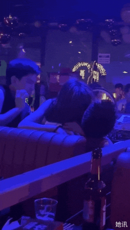 探索人际关系的深度：两男一女60分钟视频