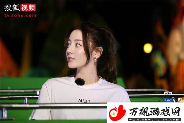 迪丽热巴送一百位女孩回家唱土味情歌